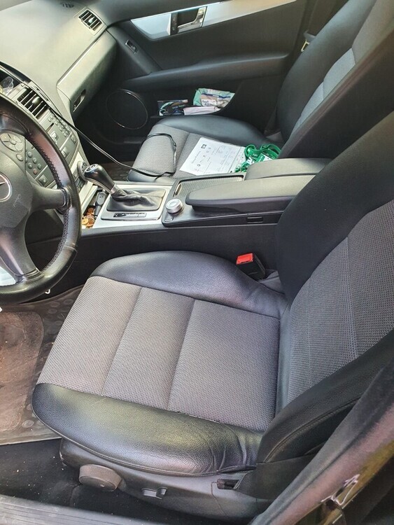 Mercedes-Benz C 180 200.000 km 7.890 € Duisburg 47051