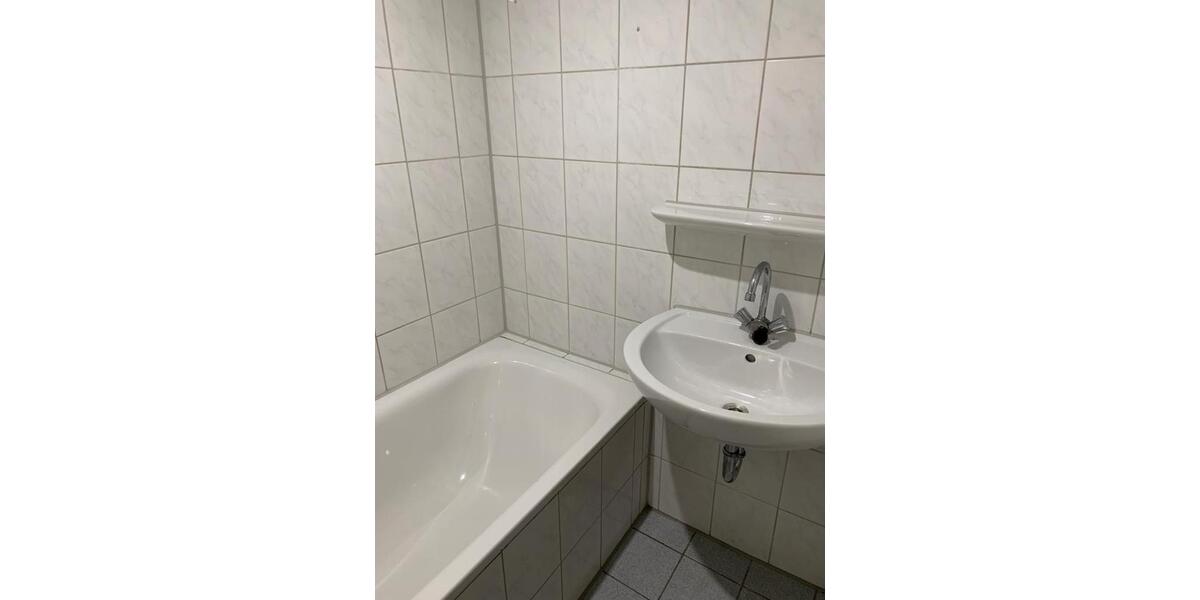 Erdgeschoßwohnung Essen Stadtbezirk V - 3.5 Zimmer, 58 m&sup2;, 440&euro; | Angebot:26401115