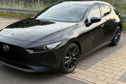Mazda 3 36.700 km 19.800 &euro; Düsseldorf 40213