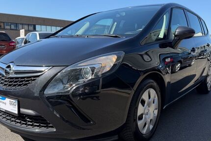 Opel Zafira 111.738 km 7.490 &euro; Düsseldorf 40233