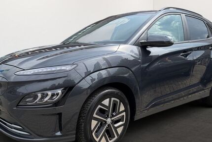 Hyundai KONA 29.338 km 28.990 &euro; Oberhausen 46049