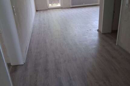 Wohnung Duisburg Rheinhausen - 3 Zimmer, 81 m&sup2;, 648&euro; | Angebot:27030014