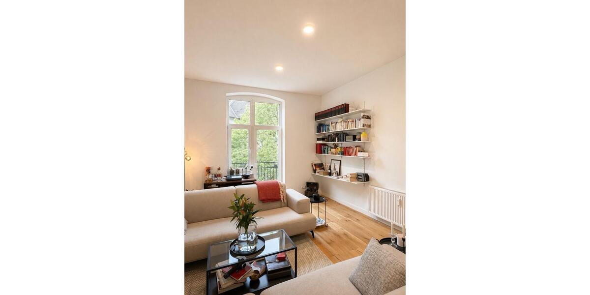 Etagenwohnung Düsseldorf Oberbilk - 3 Zimmer, 108 m&sup2;, 2.285&euro; | Angebot:26327038