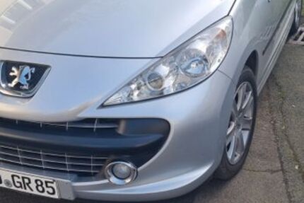 Peugeot 207 92.250 km 3.750 € Düsseldorf 40468