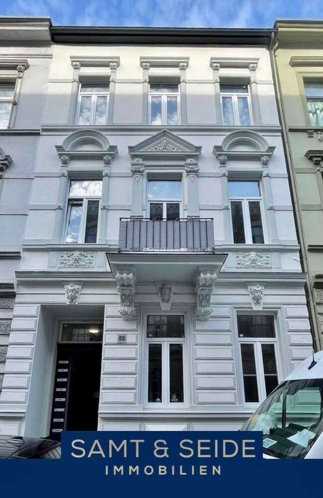 Haus zum Kaufen in Krefeld 465.000 € 254 m²
