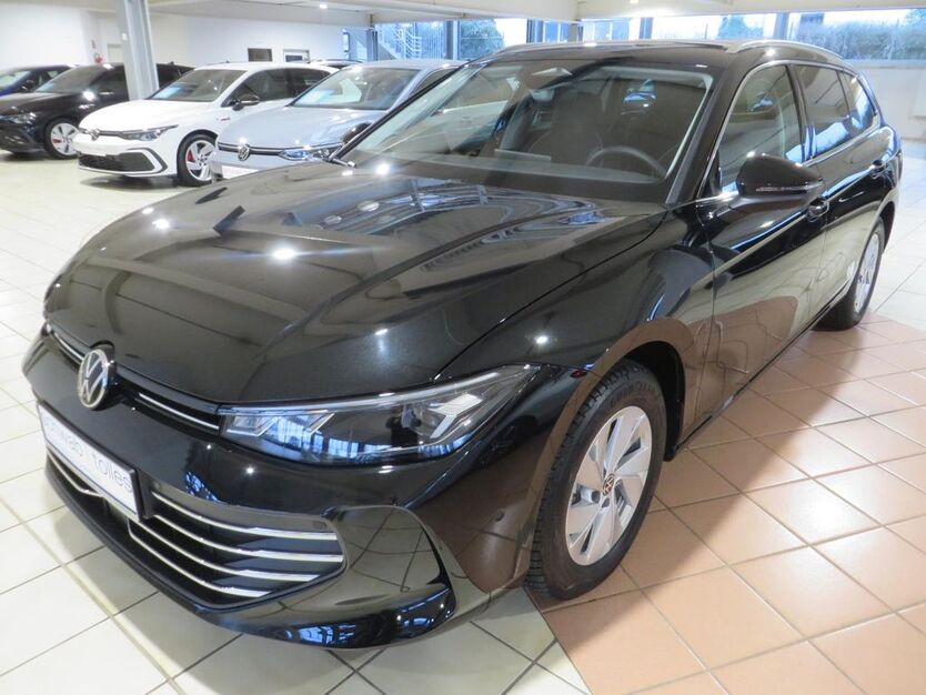 VW Passat 8.400 km 49.945 € Neuss 41469