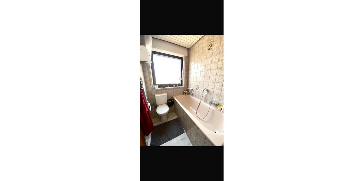 Etagenwohnung Krefeld Hüls - 4 Zimmer, 81 m&sup2;, 970&euro; | Angebot:26223848