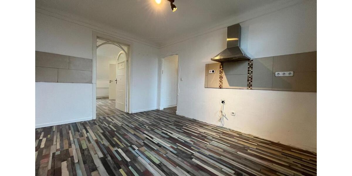 Dachgeschoßwohnung Duisburg Essenberg - 2.5 Zimmer, 67 m&sup2;, 900&euro; | Angebot:24866587