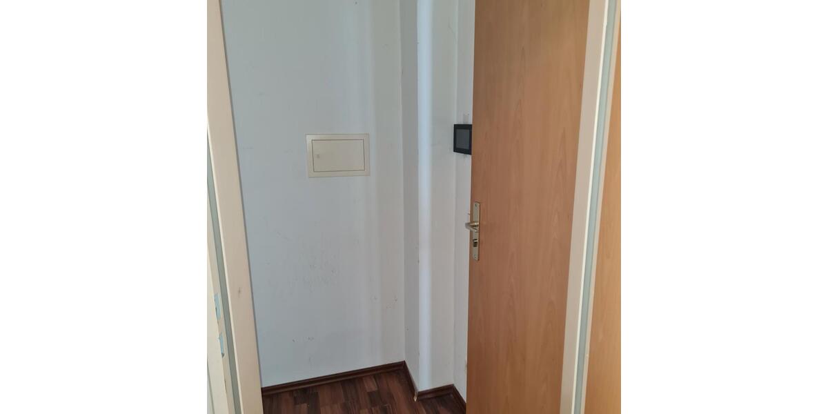 Dachgeschoßwohnung Krefeld Dießem - 2 Zimmer, 40 m&sup2;, 400&euro; | Angebot:25987306