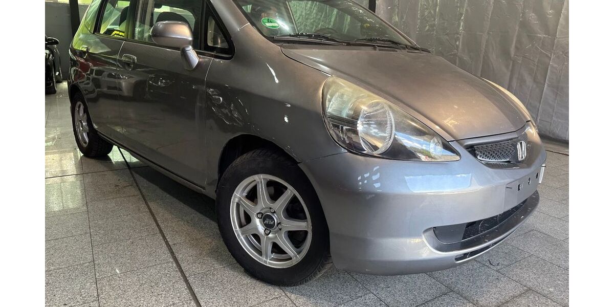 Honda Jazz 170.200 km 2.990 &euro; Duisburg 47059