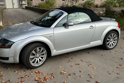 Audi TT 176.500 km 10.800 € Düsseldorf 40489