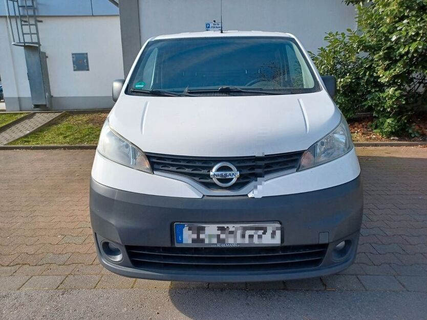 NV200
