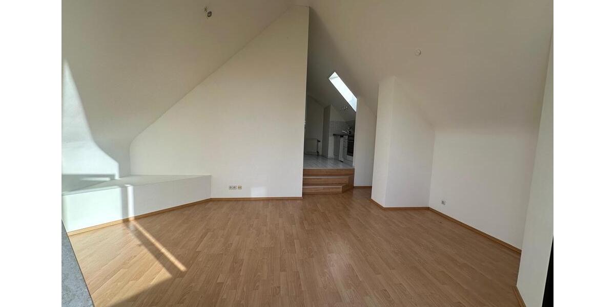 Dachgeschoßwohnung Neuss Gnadental - 2 Zimmer, 54 m&sup2;, 650&euro; | Angebot:25404219