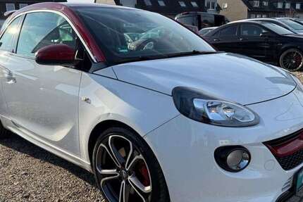Opel Adam 94.000 km 7.500 &euro; Essen 45359