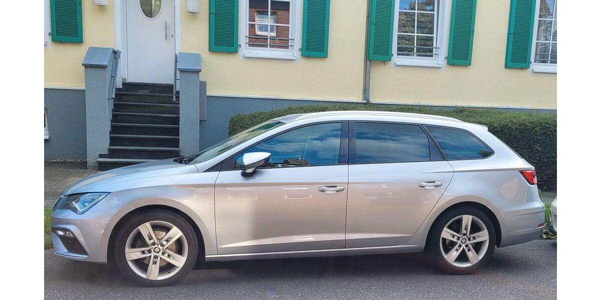 Seat Leon 148.000 km 13.999 &euro; Düsseldorf 40489