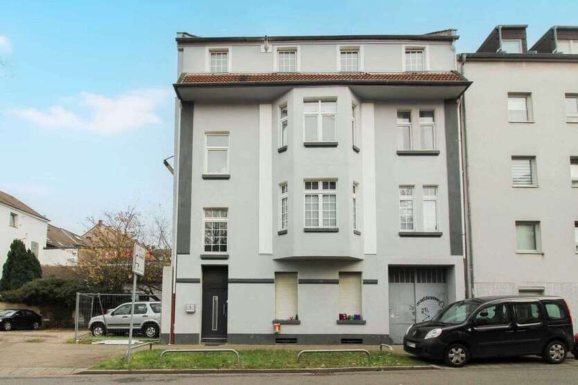 Wohnung zum Kaufen in Krefeld 179.000 € 127.72 m²
