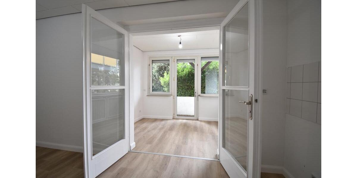 Erdgeschoßwohnung Duisburg Angerhausen - 2.5 Zimmer, 75 m&sup2;, 895&euro; | Angebot:26235370