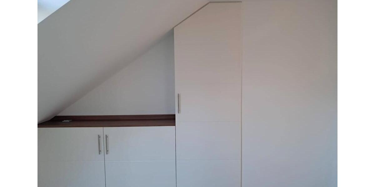 Dachgeschoßwohnung Duisburg Hamborn - 2 Zimmer, 82 m&sup2;, 650&euro; | Angebot:26562111