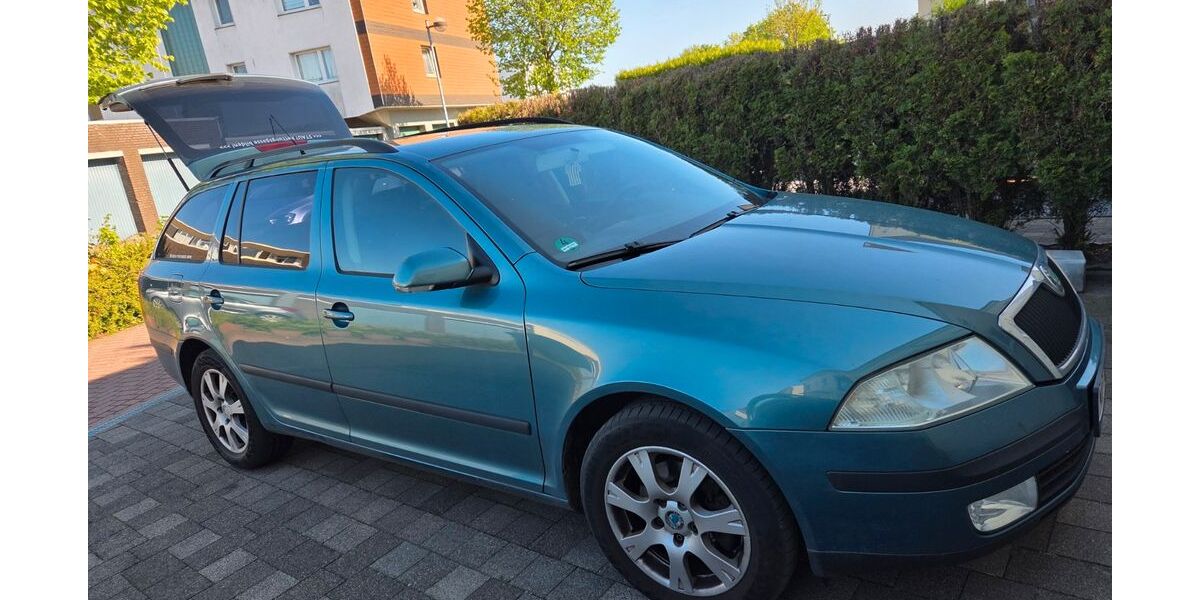 Skoda Octavia 195.000 km 2.600 &euro; Kamp-Lintfort 47475