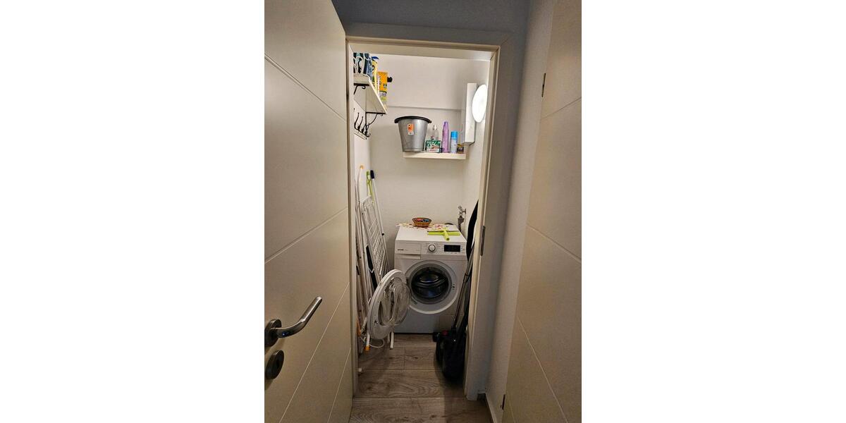 Etagenwohnung Düsseldorf Oberbilk - 2 Zimmer, 57 m&sup2;, 1.030&euro; | Angebot:24535519