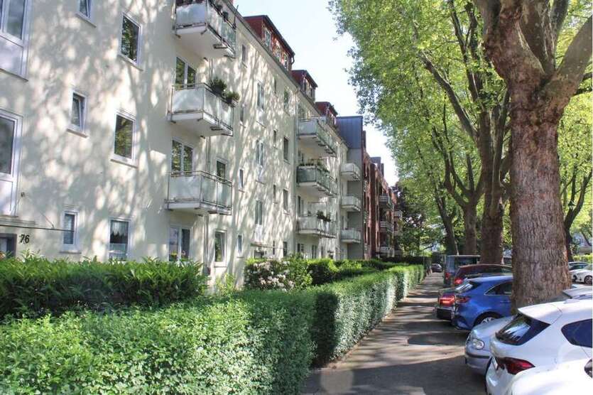 Wohnung zum Kaufen in Düsseldorf 178.000 € 49.33 m²