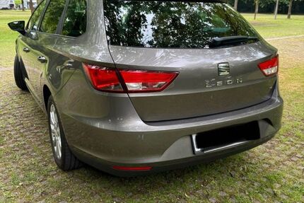 Seat Leon 104.142 km 7.299 &euro; Gladbeck 45964