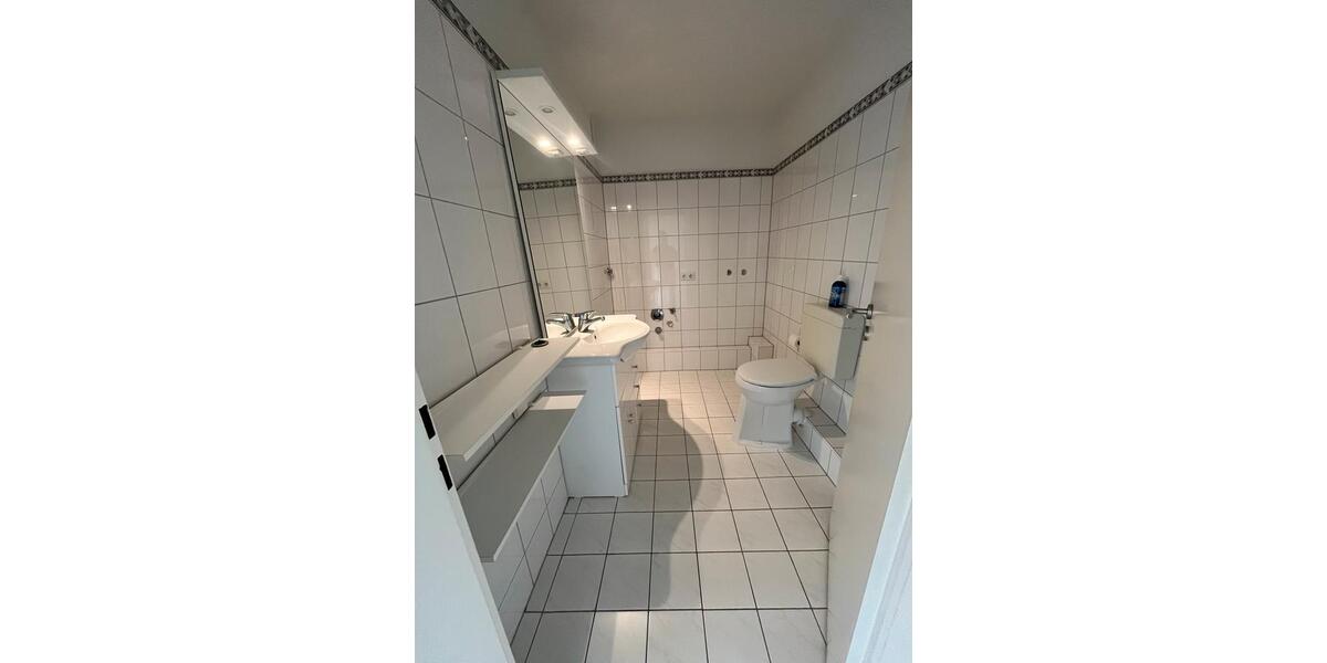 Terrassenwohnung Krefeld Fischeln - 4 Zimmer, 120 m&sup2;, 1.260&euro; | Angebot:26111238