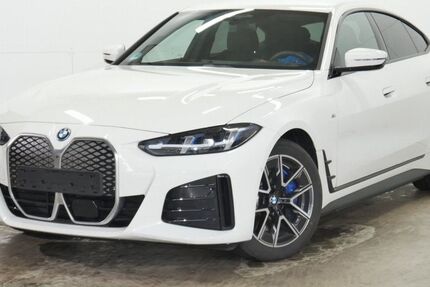BMW i4 15.802 km 52.870 € Mülheim 45472