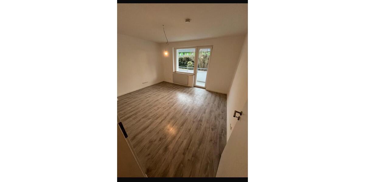 Erdgeschoßwohnung Essen Stadtbezirk VI - 1 Zimmer, 25 m&sup2;, 497&euro; | Angebot:26113472