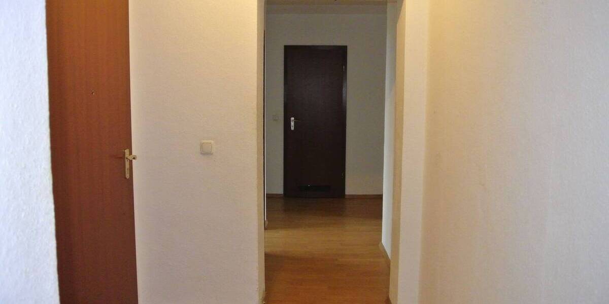 Etagenwohnung Mülheim an der Ruhr Mitte-Ost - 3 Zimmer, 98 m&sup2;, 650&euro; | Angebot:26392075