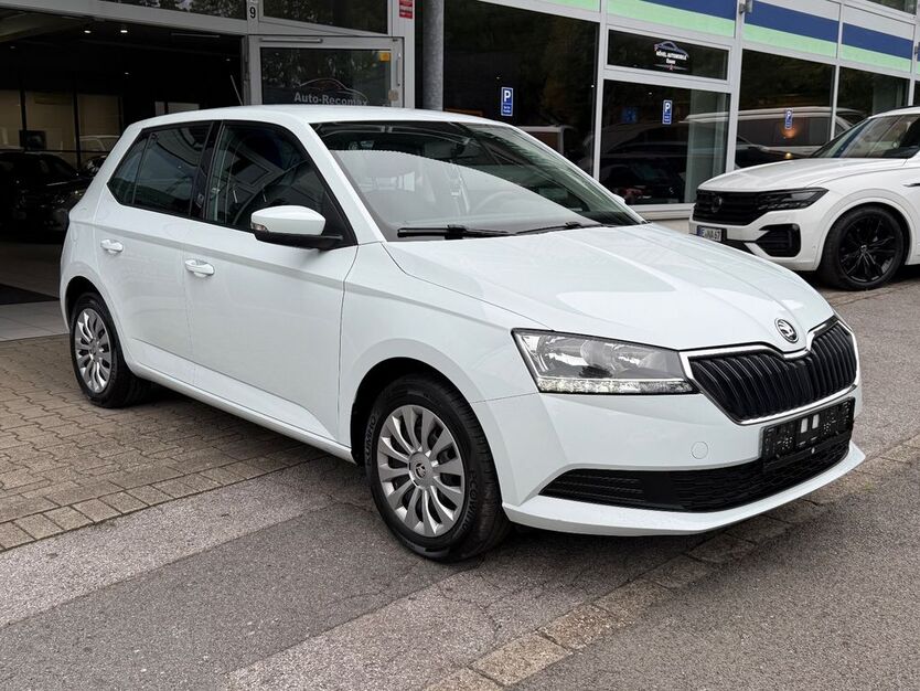 Skoda Fabia 65.125 km 9.399 € Essen 45139