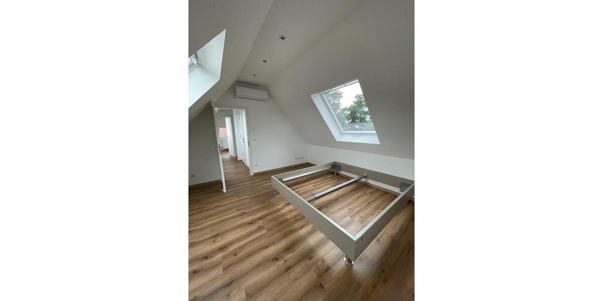 Maisonettenwohnung Düsseldorf Stadtbezirk 8 - 5 Zimmer, 95 m&sup2;, 2.800&euro; | Angebot:24600357