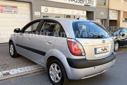 Kia Rio 66.750 km 2.990 &euro; Essen 45139