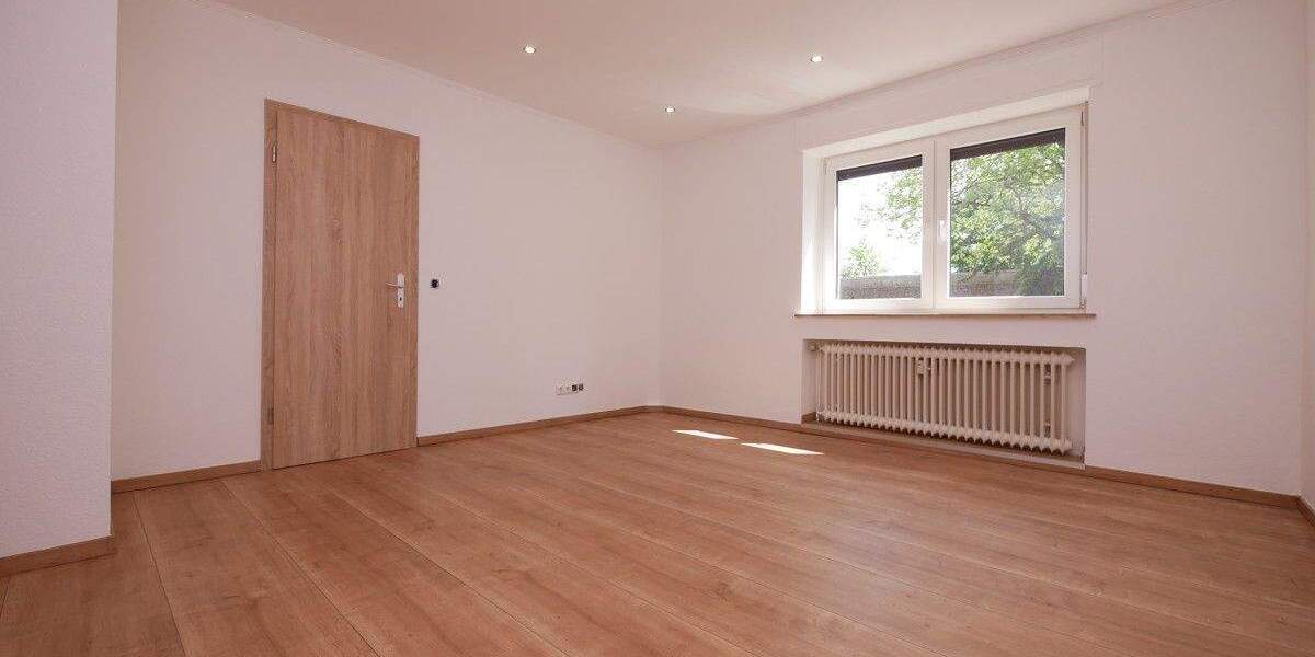 Etagenwohnung Gelsenkirchen Bulmke-Hüllen - 1 Zimmer, 32 m&sup2;, 240&euro; | Angebot:25707106