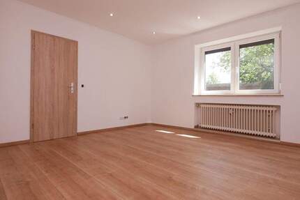 Wohnung Gelsenkirchen Bulmke-Hüllen - 1 Zimmer, 32 m&sup2;, 240&euro; | Angebot:25707106