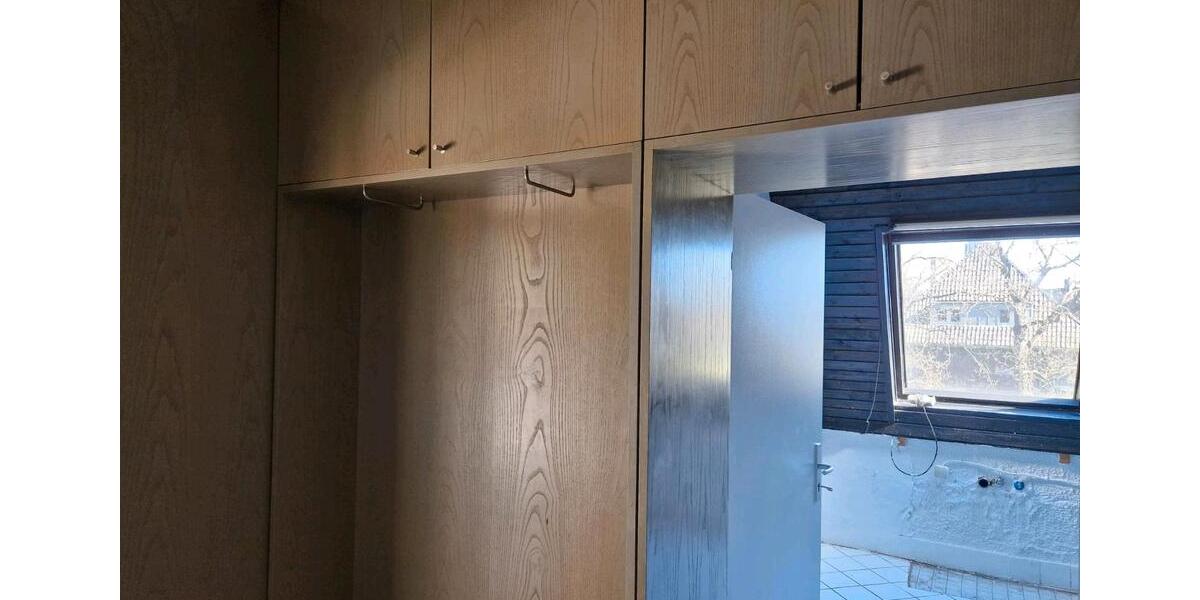 Dachgeschoßwohnung Wesel - 2 Zimmer, 65 m&sup2;, 780&euro; | Angebot:26362635