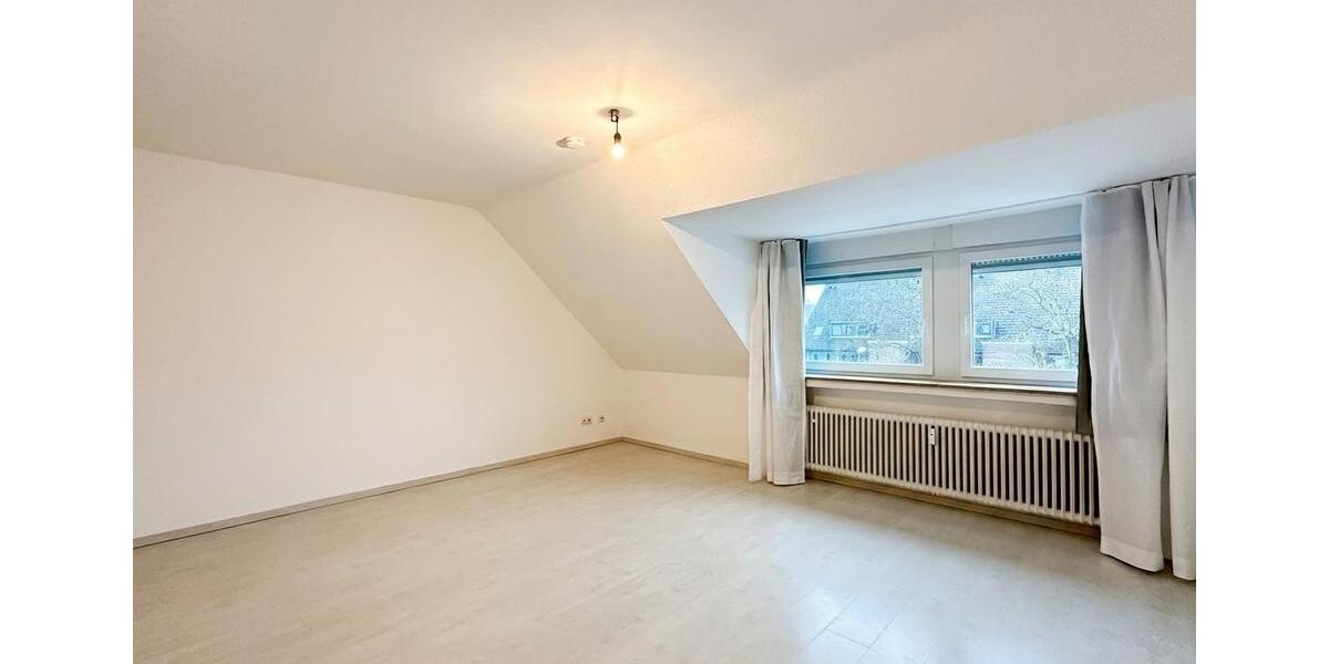 Dachgeschoßwohnung Krefeld Hülser Berg - 3 Zimmer, 57 m&sup2;, 695&euro; | Angebot:26365970