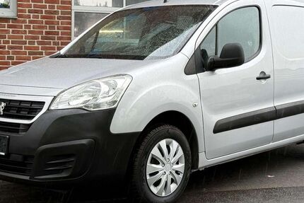 Peugeot Partner 221.282 km 5.900 &euro; Essen 45327