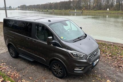 Ford Tourneo Custom 115.000 km 28.200 € Voerde 46562