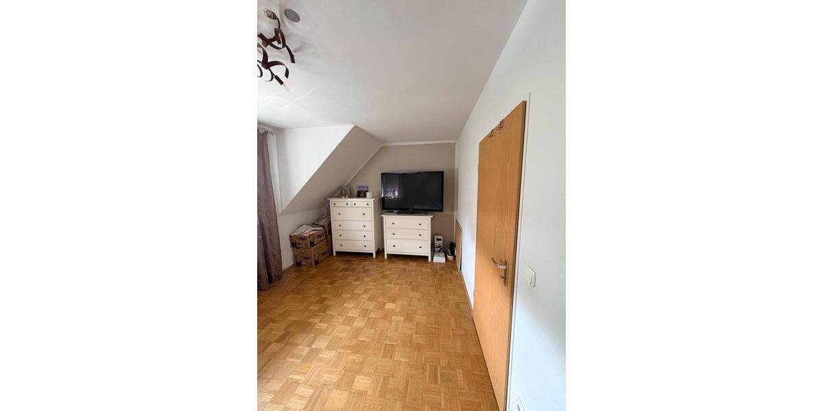 Reihenhaus Duisburg Rheinhausen - 7 Zimmer, 135 m&sup2;, 449.000&euro; | Angebot:27054483