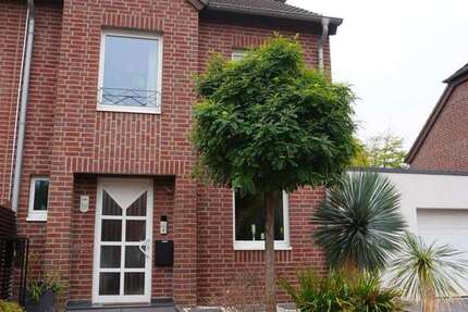 Haus Neuss Furth-Mitte - 4 Zimmer, 147 m&sup2;, 585.000&euro; | Angebot:26494061