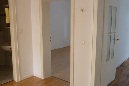 Wohnung Voerde (Niederrhein) - 2 Zimmer, 60 m&sup2;, 600&euro; | Angebot:26030048