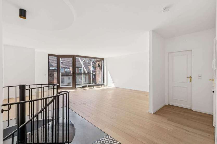 Wohnung zum Kaufen in Düsseldorf 665.000 € 103 m²