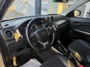 Suzuki Vitara 1.5 Comfort+HYBRID avi+CarPlay+Sitzhzg.+ 38.225 km 19.988 &euro; Meerbusch 40667