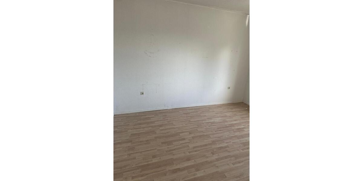 Etagenwohnung Krefeld Cracau - 2 Zimmer, 48 m&sup2;, 390&euro; | Angebot:26380188