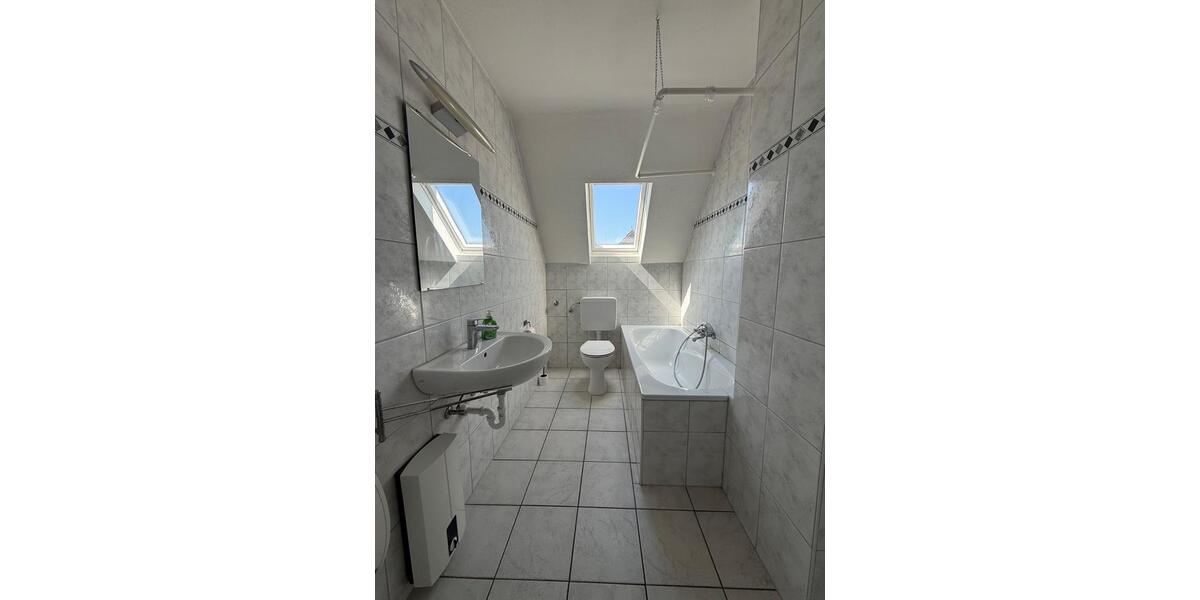 Etagenwohnung Moers - 2 Zimmer, 55 m&sup2;, 450&euro; | Angebot:26382809