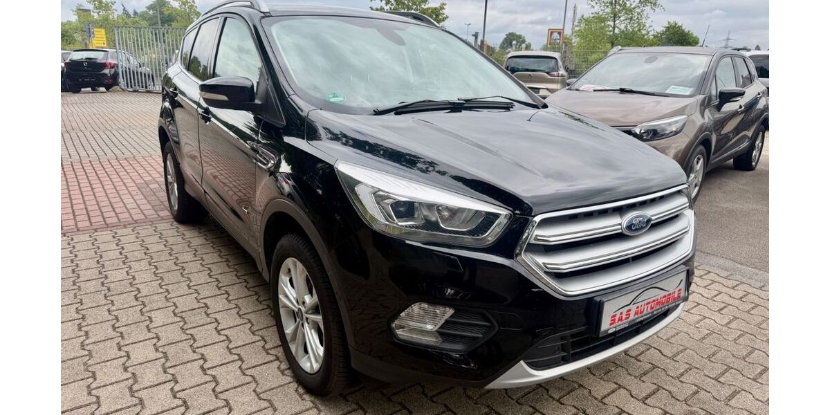 Ford Kuga 112.520 km 11.800 &euro; Moers 47445