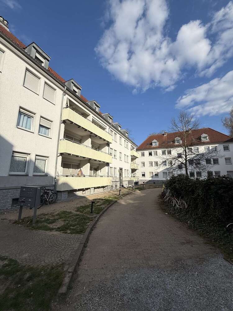 Wohnung zum Kaufen in Düsseldorf 125.000 € 36.03 m²
