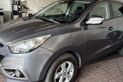 Hyundai ix35 205.000 km 5.990 &euro; Moers 47441