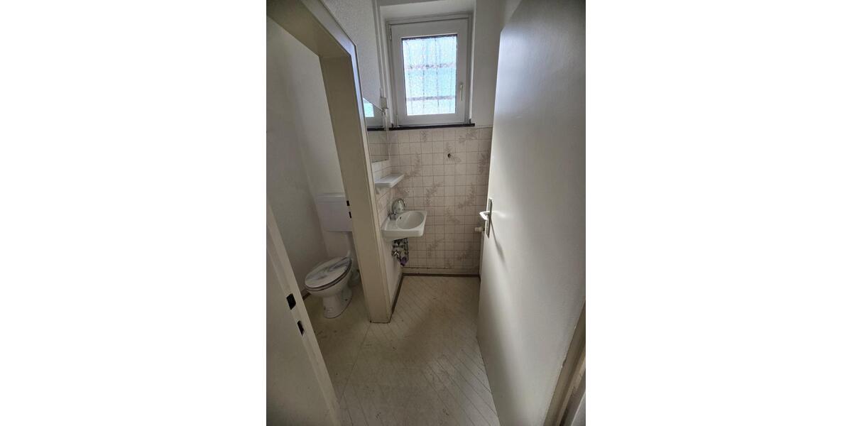 Büro-Gewerbeeinheit mit Gestaltungspotenzial in Duisburg zimmer